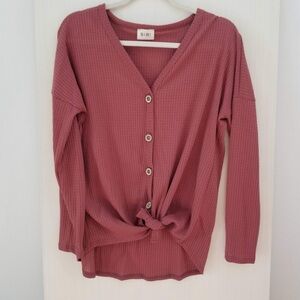 Long sleeve thermal. Front knot option , front but